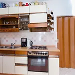 Rezika Apartamento Mundanije