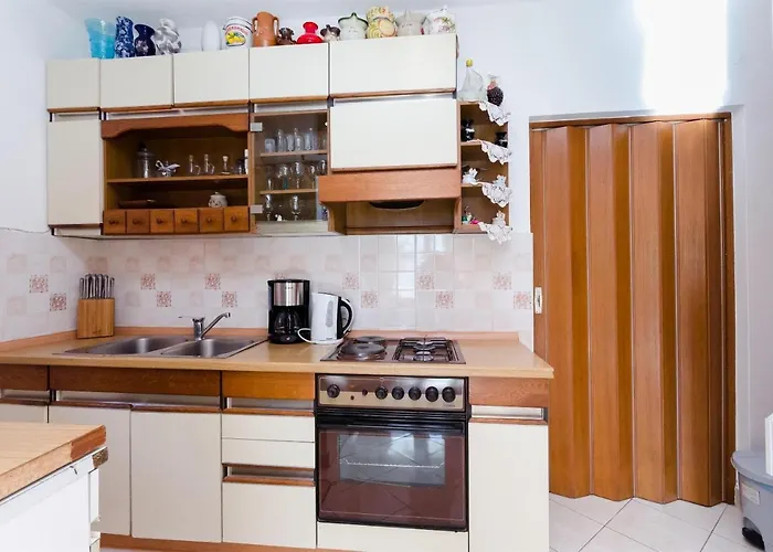 Rezika Apartman Mundanije