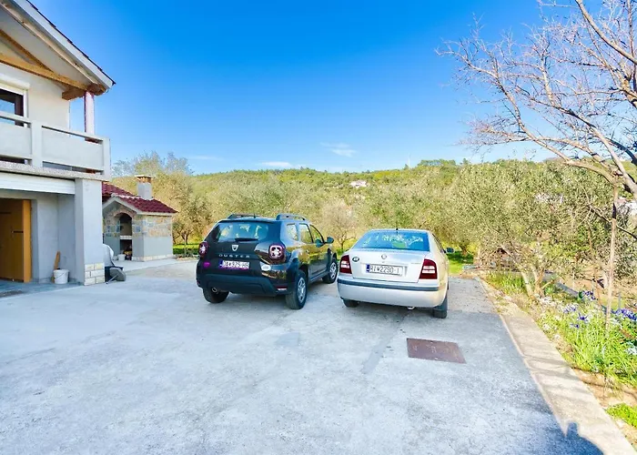 Apartman Rezika Mundanije