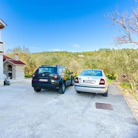 Apartamento Rezika Mundanije