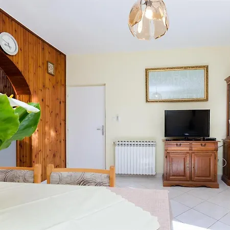 Rezika アパート *